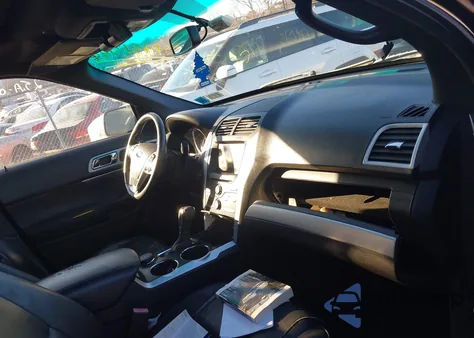 2013 Ford Explorer Xlt z USA, uszkodzony, nr VIN 1FM5K8D86DGA05985